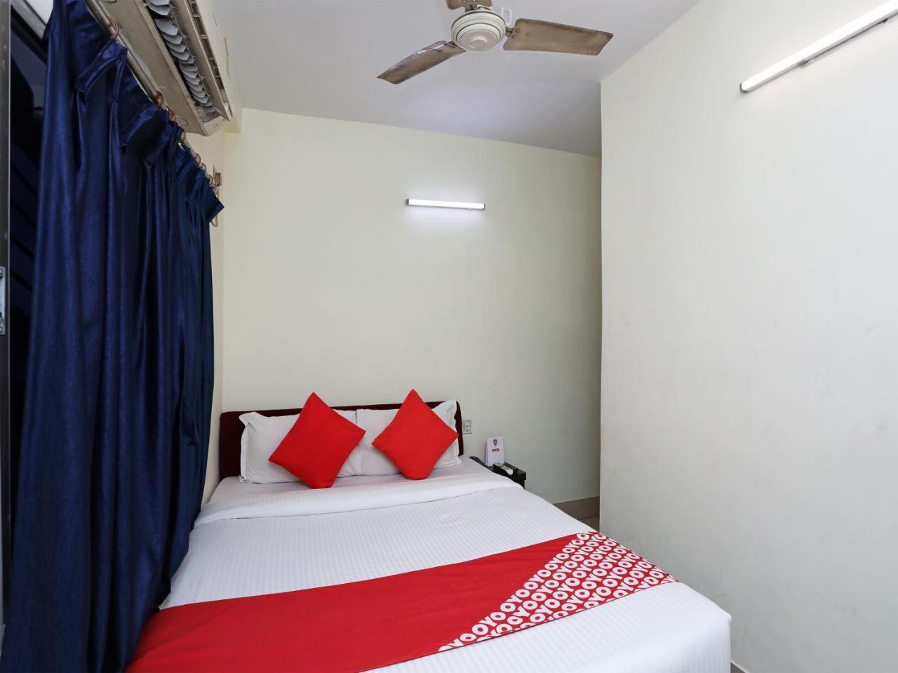 Oyo 13906 Vinita Inn Santragachi Ngoại thất bức ảnh
